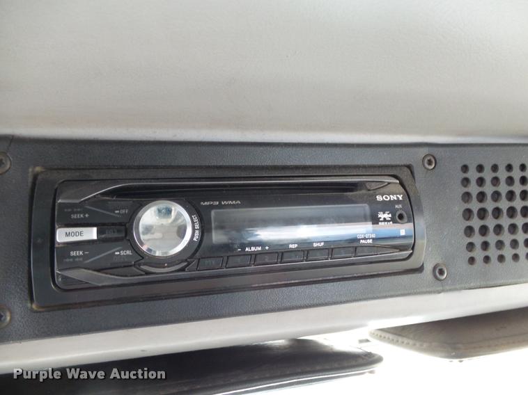 image for item DA2526 2002 Freightliner FL70 service truck with crane