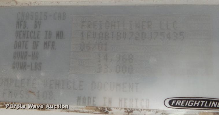 image for item DA2526 2002 Freightliner FL70 service truck with crane