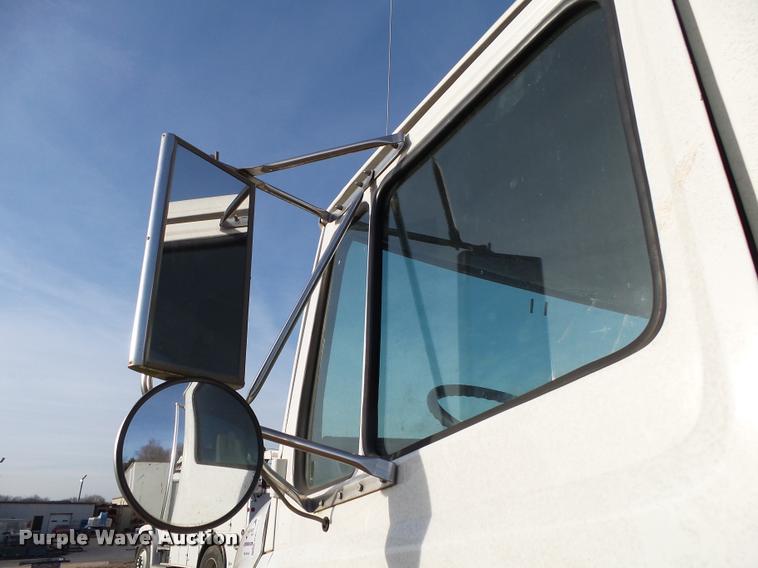 image for item DA2527 1999 Freightliner FL70 service truck with crane