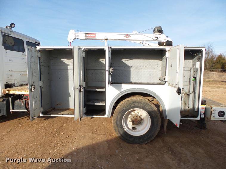 image for item DA2527 1999 Freightliner FL70 service truck with crane