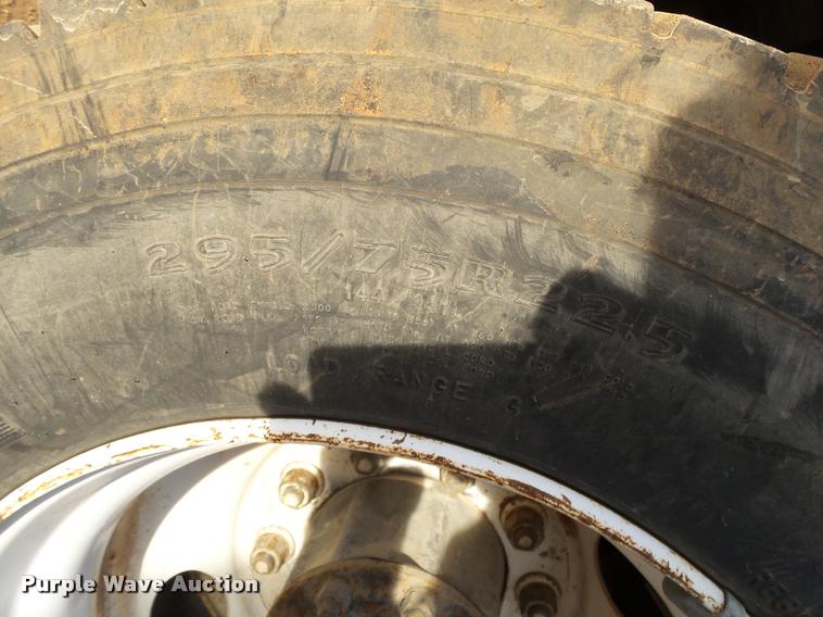 image for item DA2527 1999 Freightliner FL70 service truck with crane