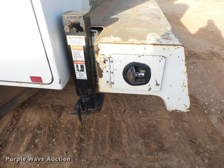 image for item DA2527 1999 Freightliner FL70 service truck with crane