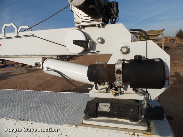 image for item DA2527 1999 Freightliner FL70 service truck with crane