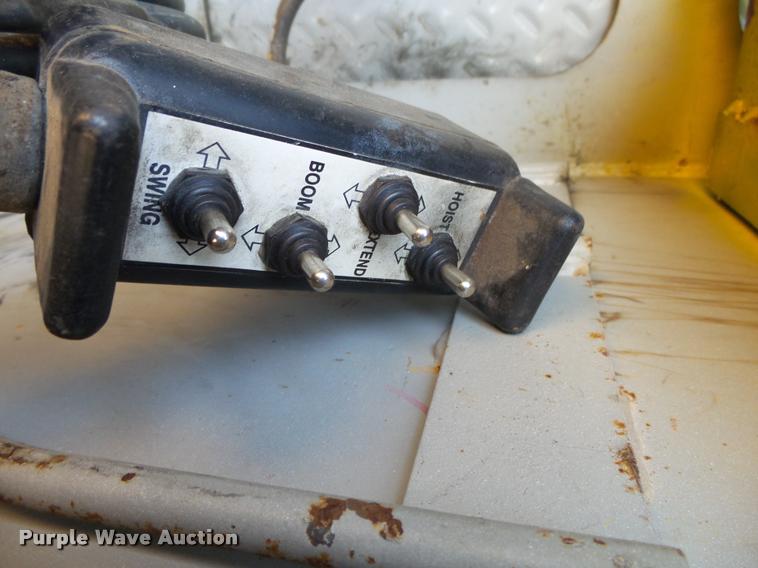 image for item DA2527 1999 Freightliner FL70 service truck with crane