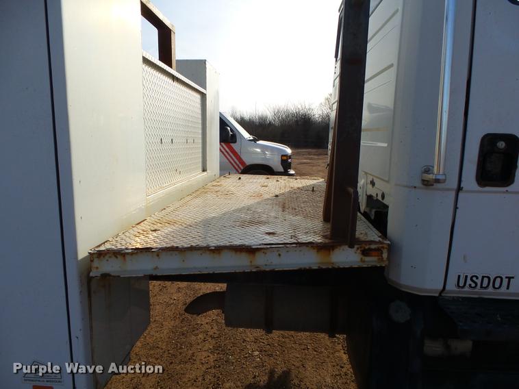 image for item DA2527 1999 Freightliner FL70 service truck with crane