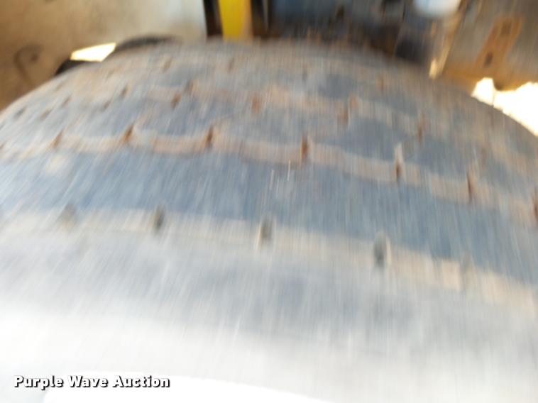 image for item DA2527 1999 Freightliner FL70 service truck with crane