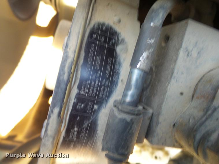 image for item DA2527 1999 Freightliner FL70 service truck with crane