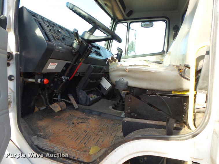 image for item DA2527 1999 Freightliner FL70 service truck with crane