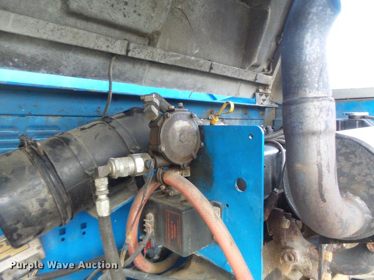 image for item DA3322 1997 Genie S60 boom lift