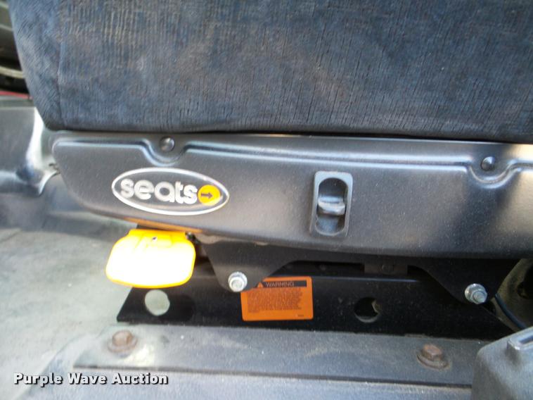 image for item DA7274 1999 GMC C7500 service truck