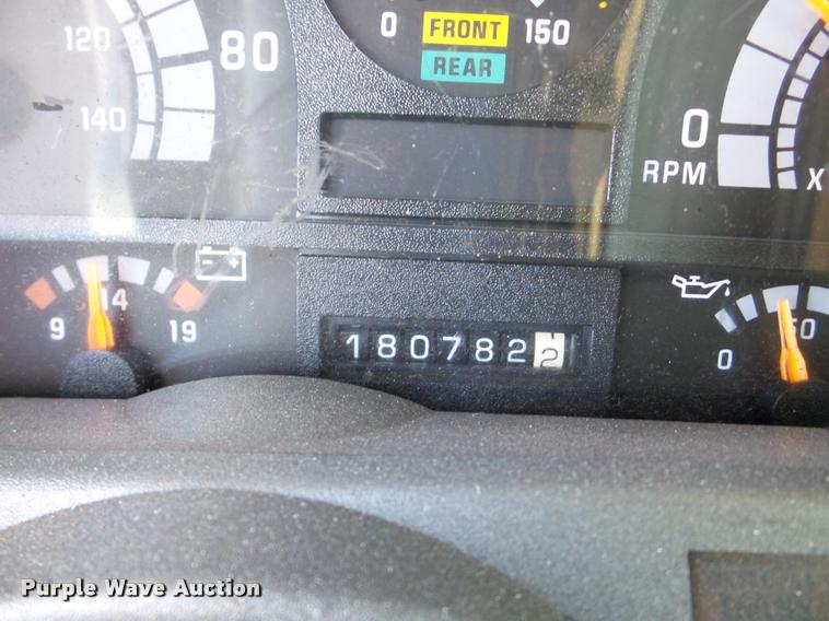 image for item DA7274 1999 GMC C7500 service truck