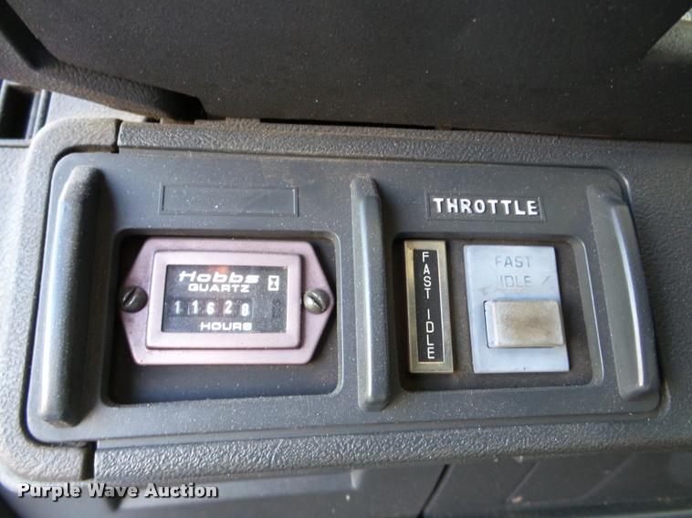 image for item DA7274 1999 GMC C7500 service truck