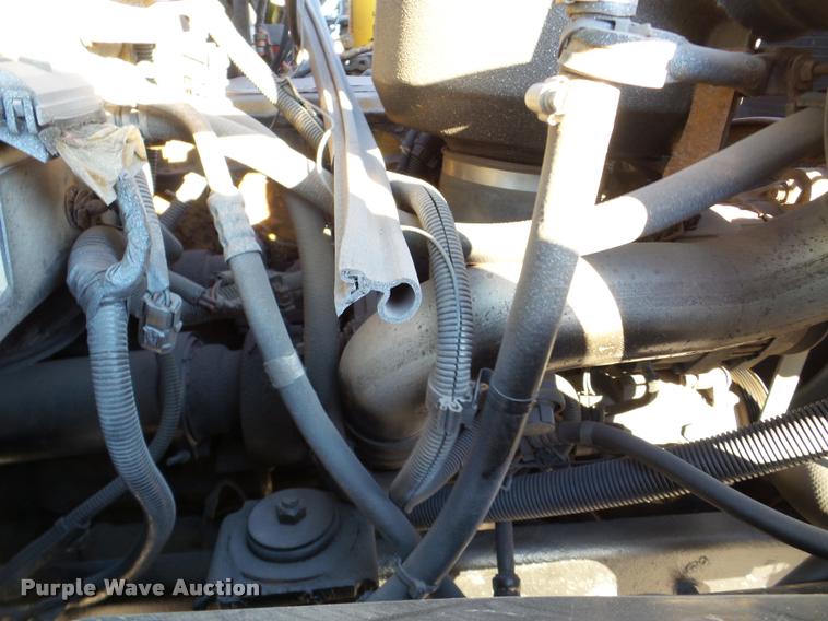 image for item DA7274 1999 GMC C7500 service truck