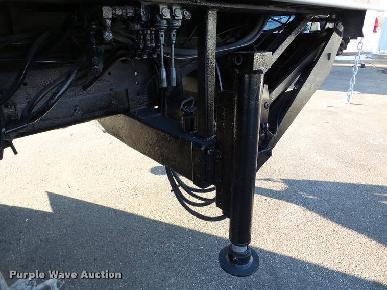 image for item DA7274 1999 GMC C7500 service truck