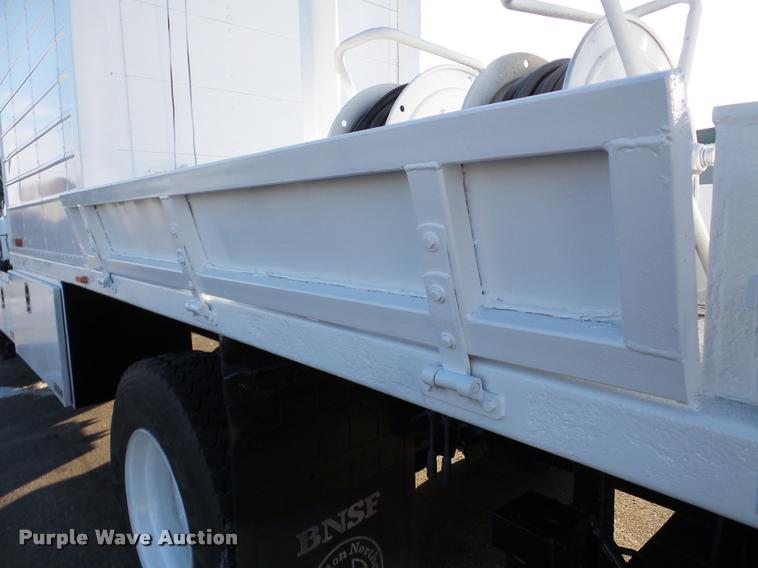 image for item DA7274 1999 GMC C7500 service truck