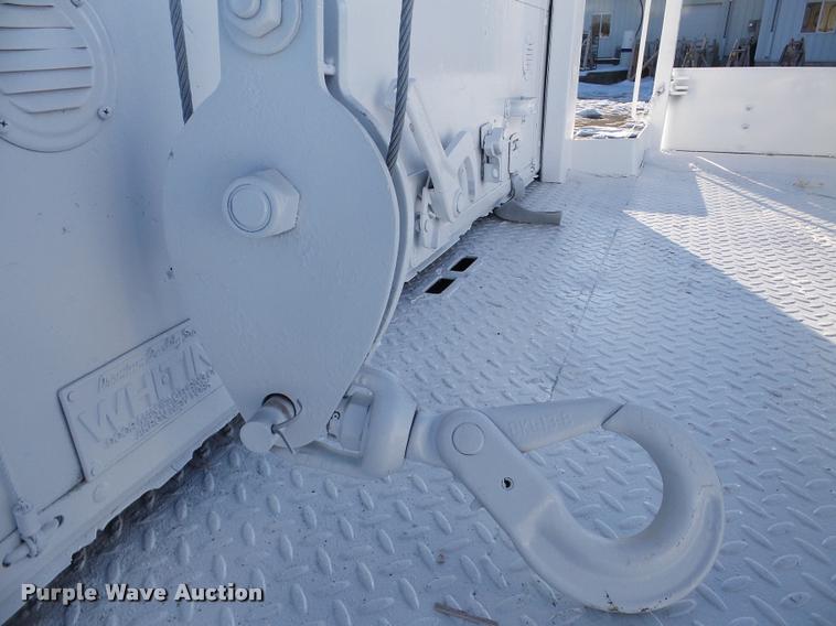 image for item DA7274 1999 GMC C7500 service truck