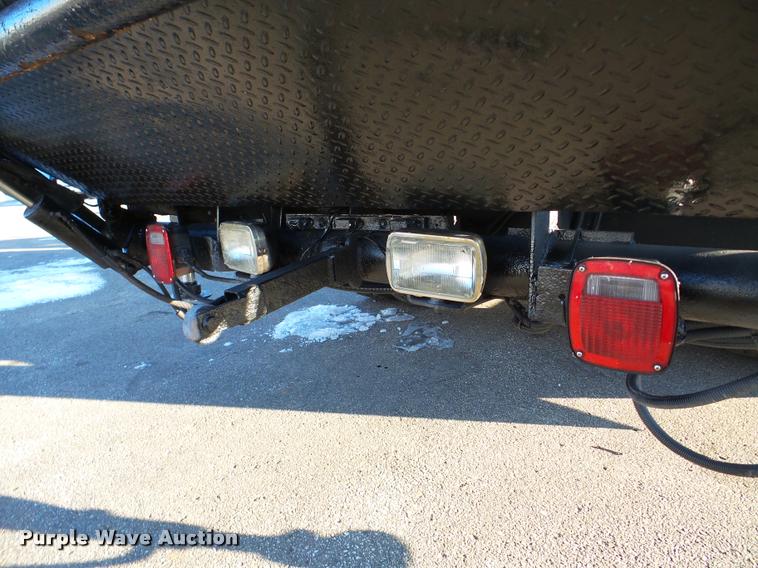 image for item DA7274 1999 GMC C7500 service truck