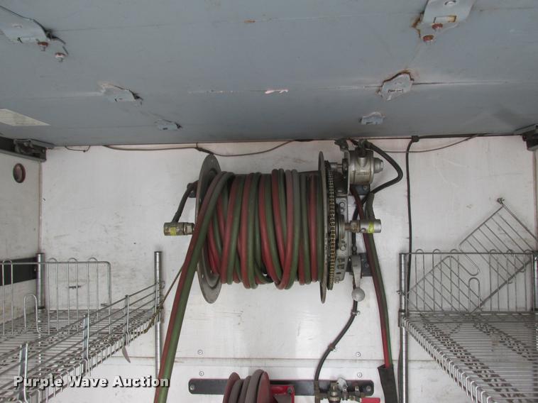 image for item DA7274 1999 GMC C7500 service truck