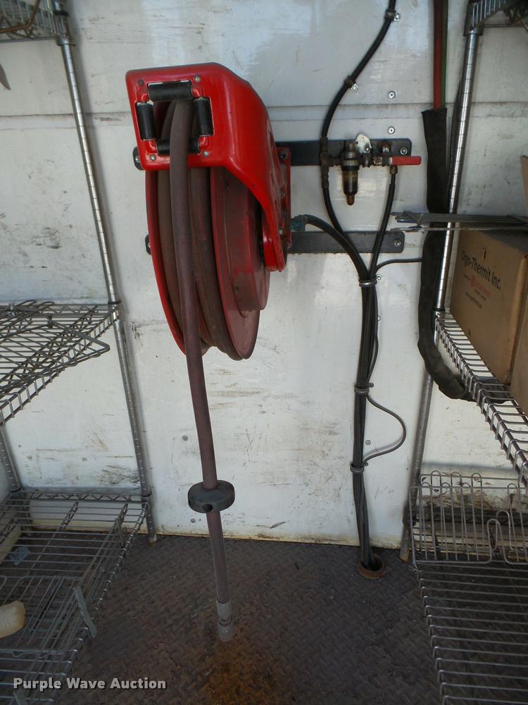 image for item DA7274 1999 GMC C7500 service truck