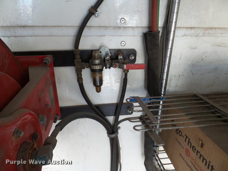 image for item DA7274 1999 GMC C7500 service truck