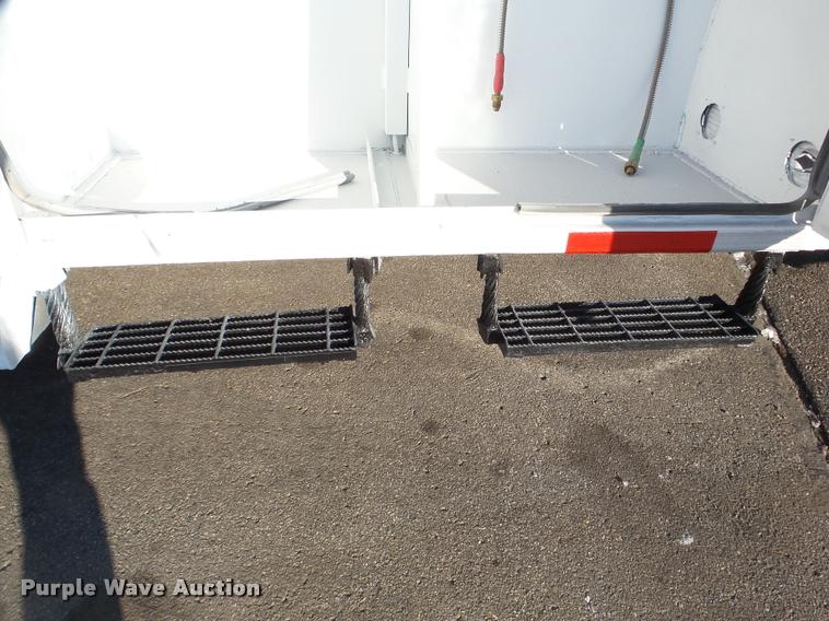 image for item DA7274 1999 GMC C7500 service truck