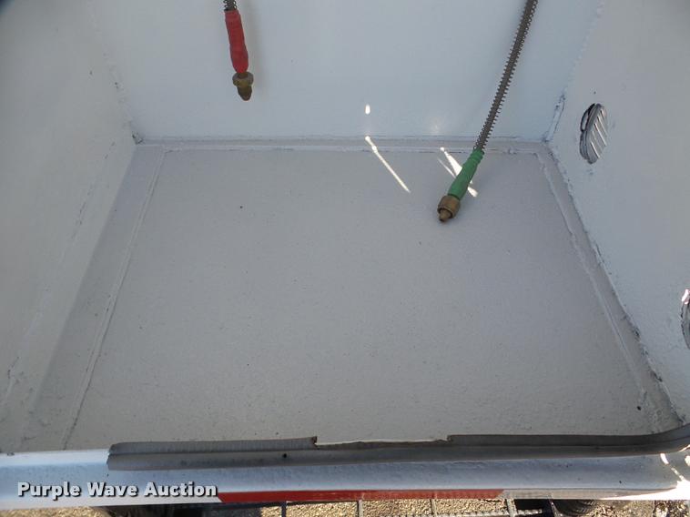 image for item DA7274 1999 GMC C7500 service truck