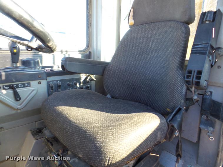 image for item DA7277 1999 Caterpillar D400E II haul truck