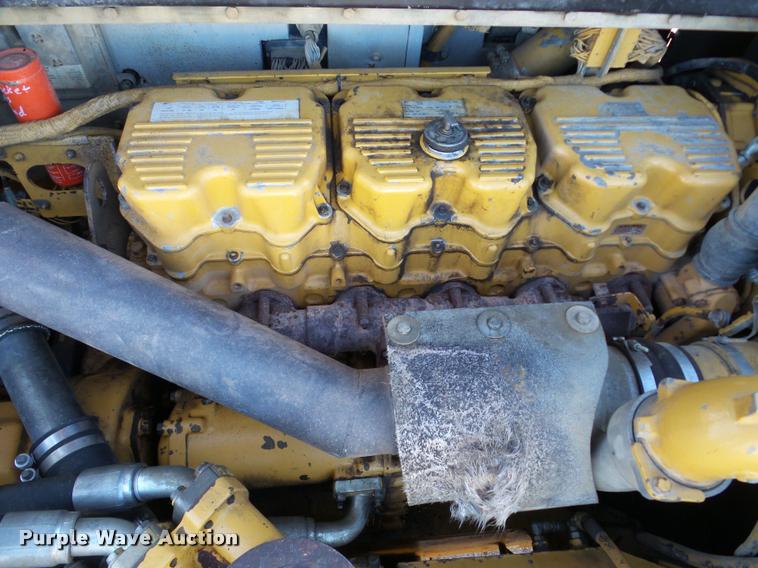 image for item DA7277 1999 Caterpillar D400E II haul truck