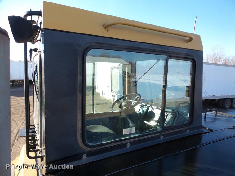 image for item DA7277 1999 Caterpillar D400E II haul truck