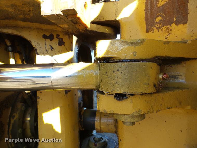 image for item DA7277 1999 Caterpillar D400E II haul truck