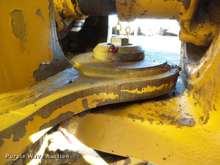 image for item DA7277 1999 Caterpillar D400E II haul truck