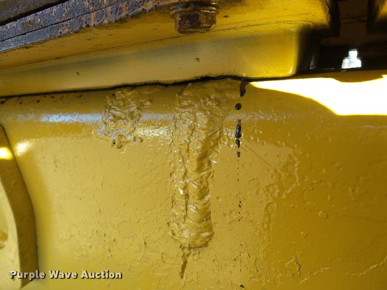 image for item DA7277 1999 Caterpillar D400E II haul truck