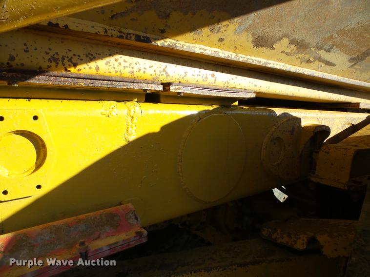 image for item DA7277 1999 Caterpillar D400E II haul truck