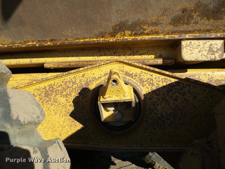 image for item DA7277 1999 Caterpillar D400E II haul truck