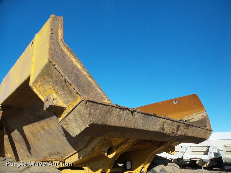 image for item DA7277 1999 Caterpillar D400E II haul truck