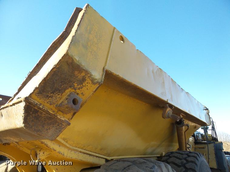image for item DA7277 1999 Caterpillar D400E II haul truck