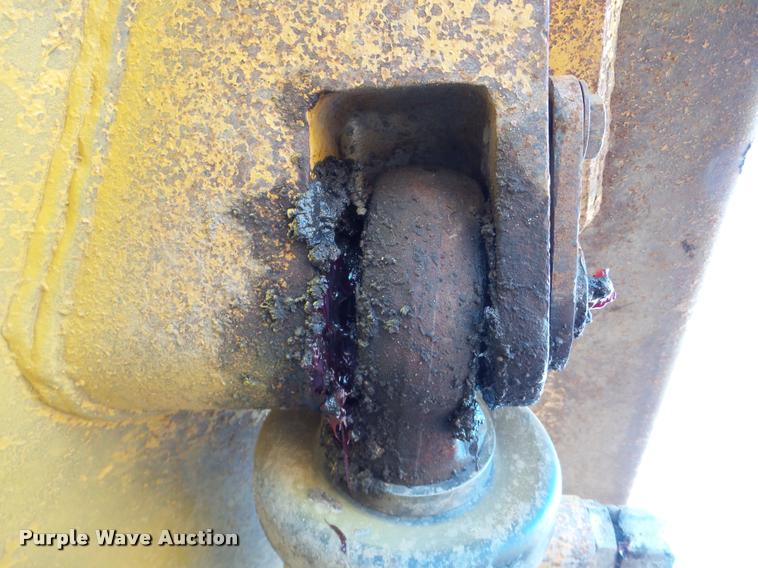 image for item DA7277 1999 Caterpillar D400E II haul truck