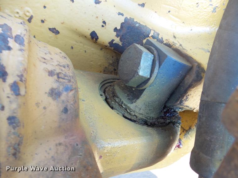 image for item DA7277 1999 Caterpillar D400E II haul truck