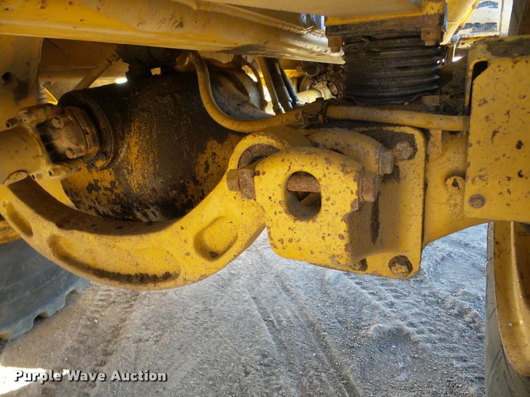 image for item DA7277 1999 Caterpillar D400E II haul truck