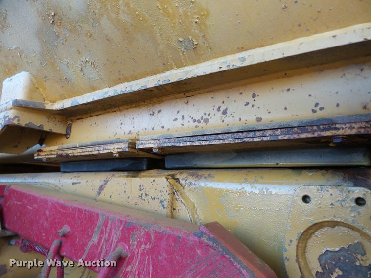 image for item DA7277 1999 Caterpillar D400E II haul truck