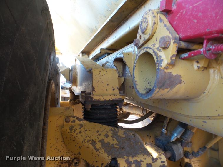 image for item DA7277 1999 Caterpillar D400E II haul truck