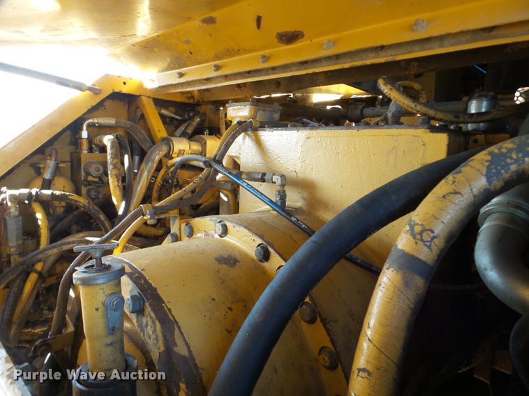 image for item DA7277 1999 Caterpillar D400E II haul truck