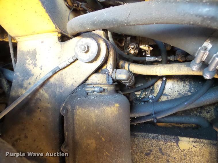 image for item DA7277 1999 Caterpillar D400E II haul truck