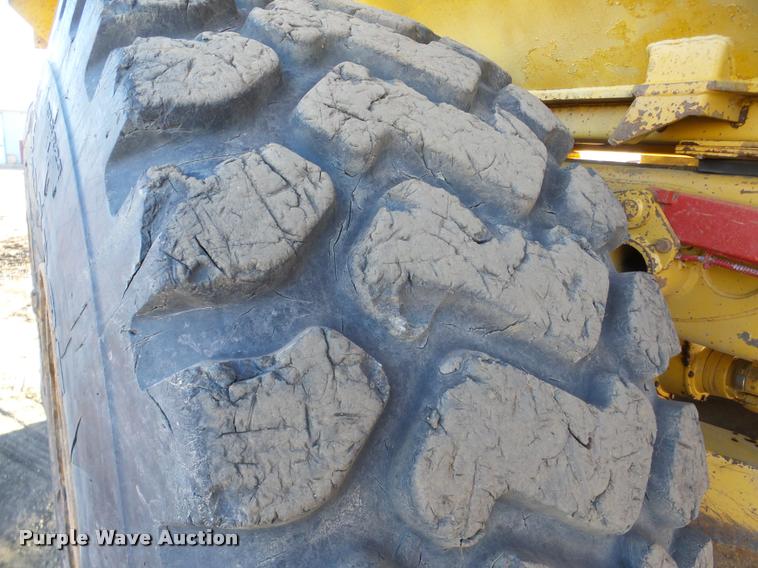 image for item DA7277 1999 Caterpillar D400E II haul truck