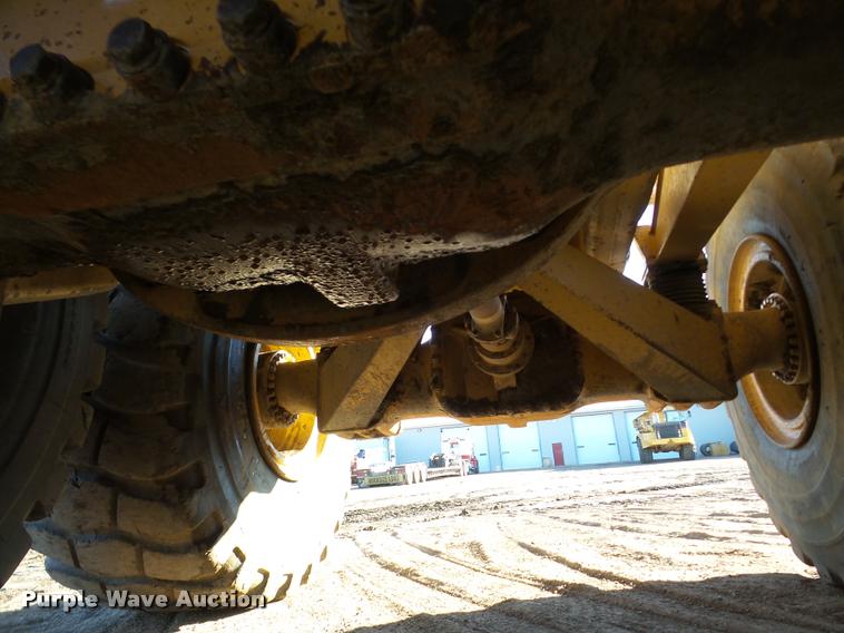 image for item DA7277 1999 Caterpillar D400E II haul truck