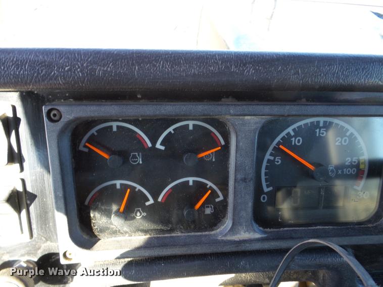 image for item DA7278 2000 Caterpillar D400E II haul truck