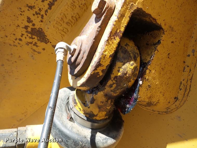 image for item DA7278 2000 Caterpillar D400E II haul truck