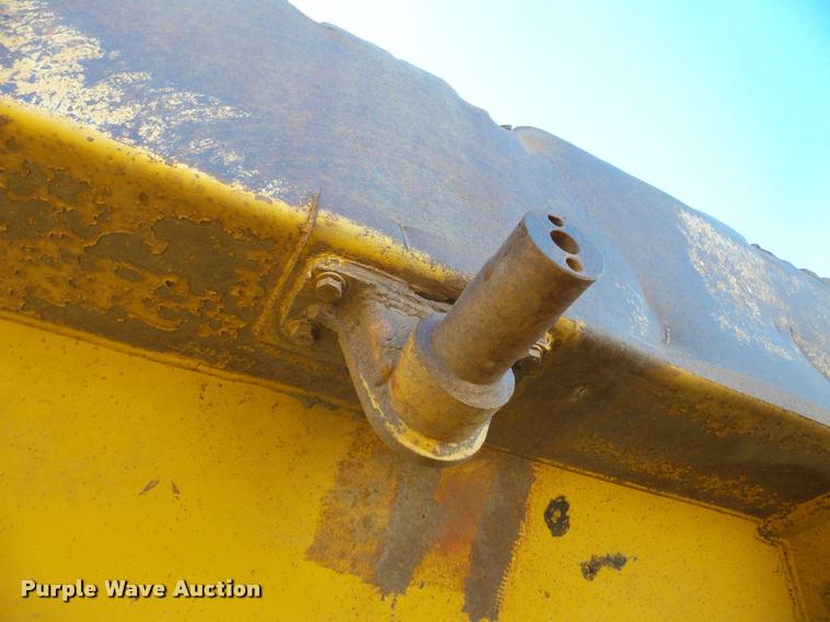 image for item DA7278 2000 Caterpillar D400E II haul truck