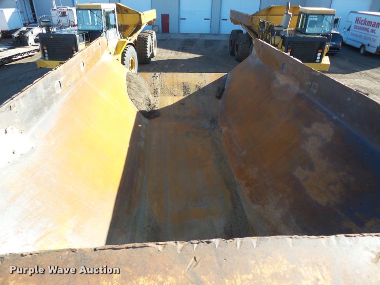 image for item DA7278 2000 Caterpillar D400E II haul truck