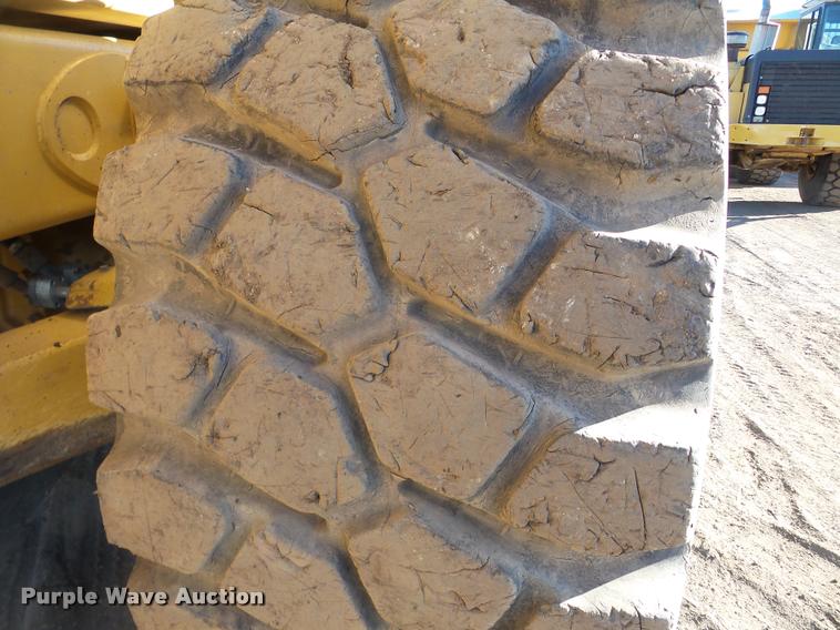 image for item DA7278 2000 Caterpillar D400E II haul truck